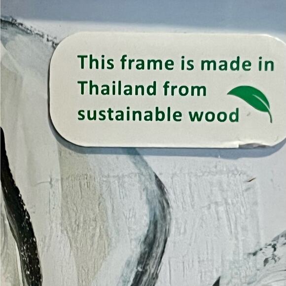 Set of 3 wood frames, 4” x 6”, made in Thailand - Picture 4 of 7